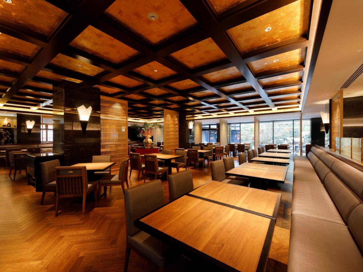 The Hotel Sanraku Kanazawa 21Th December 2022 Open Esterno foto The interior of a restaurant
