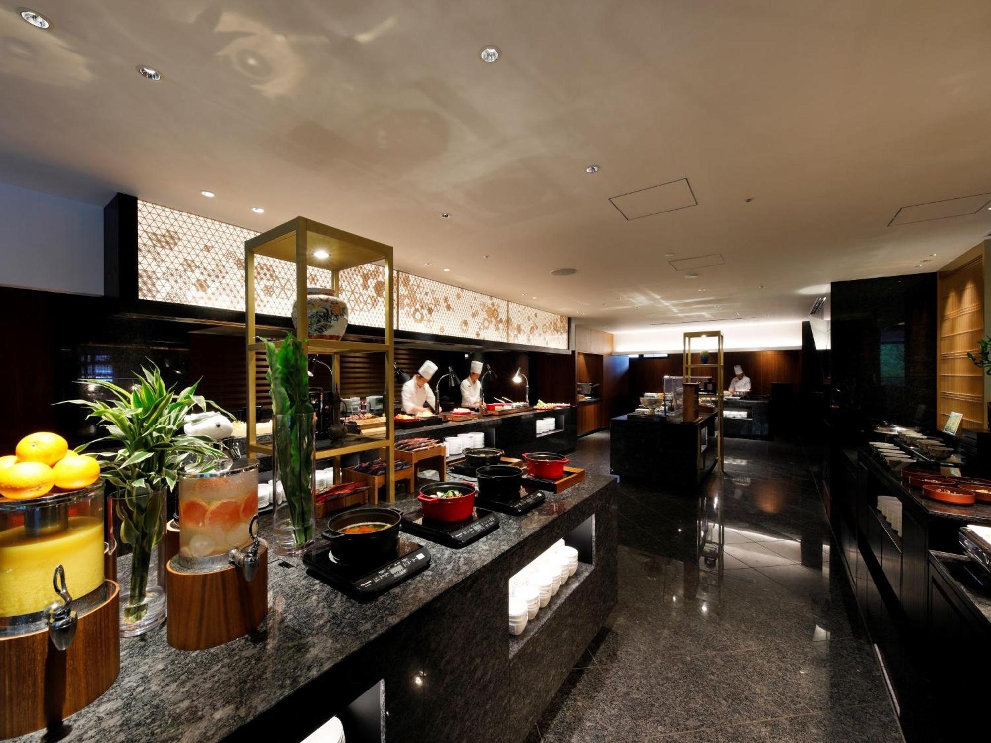 The Hotel Sanraku Kanazawa 21Th December 2022 Open Esterno foto The Royal Wing Suites and Spa